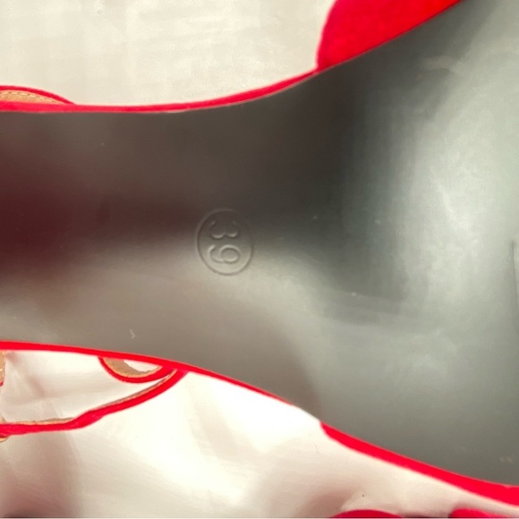 Red Velvet Women's Sandales with 2”Heels Pre-Loved Excellent Condition Size 39 - Picture 12 of 16